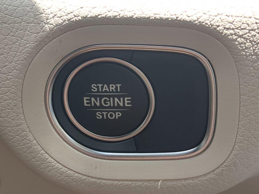 new 2025 Mercedes-Benz GLE 450e car