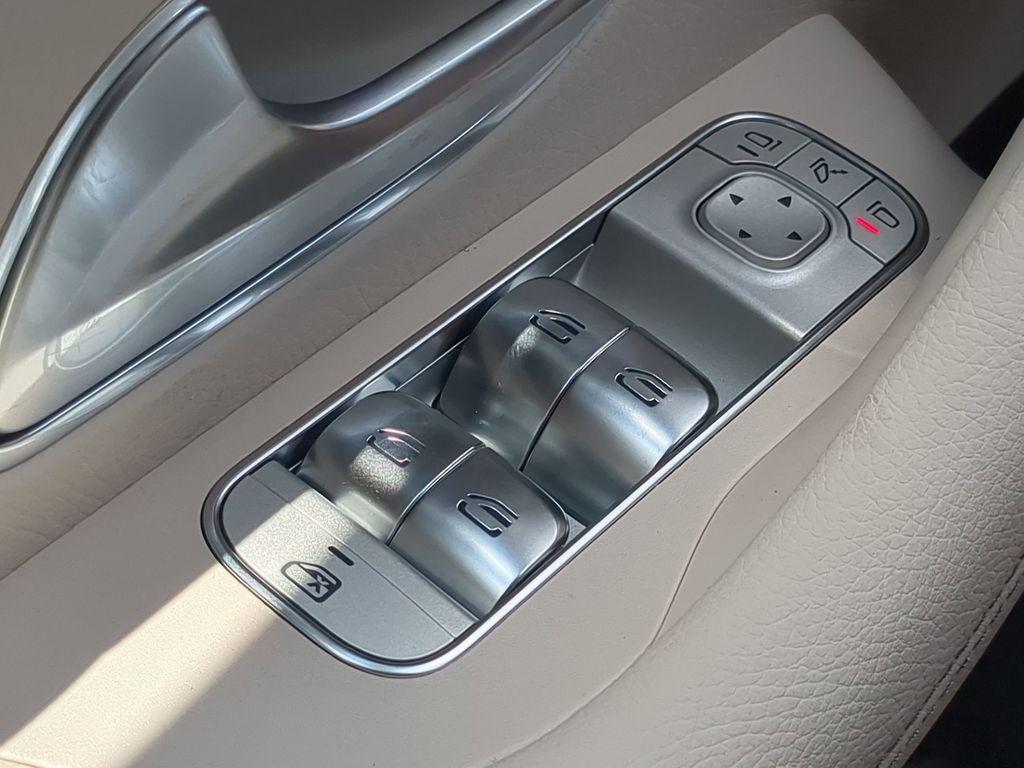 new 2025 Mercedes-Benz GLE 450e car