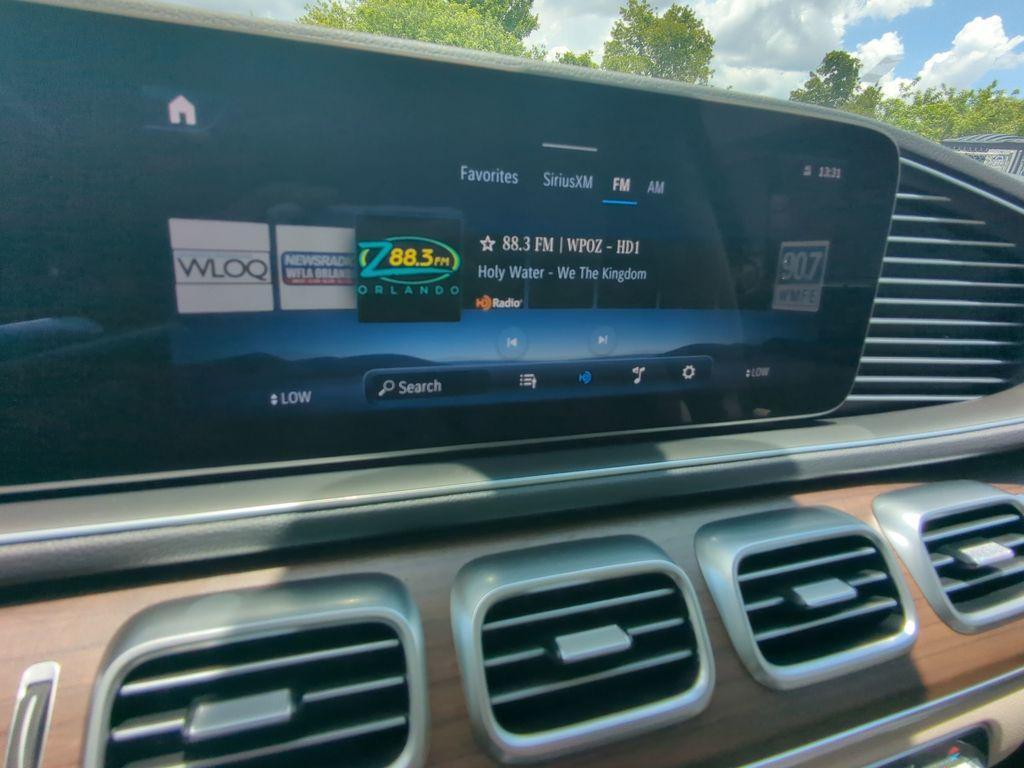 new 2025 Mercedes-Benz GLE 450e car