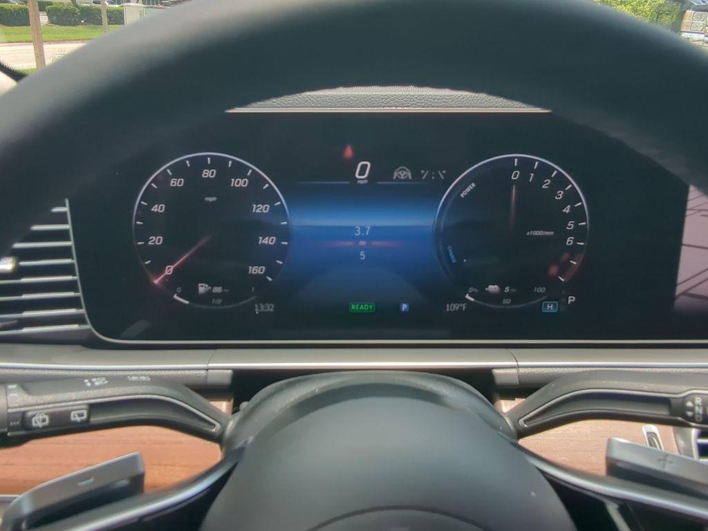 new 2025 Mercedes-Benz GLE 450e car