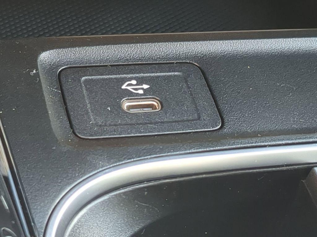 new 2026 Mercedes-Benz GLA 250 car