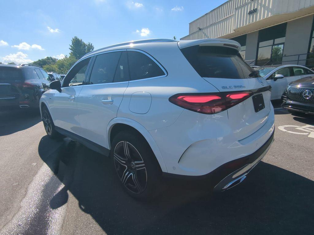 new 2025 Mercedes-Benz GLC 350e car