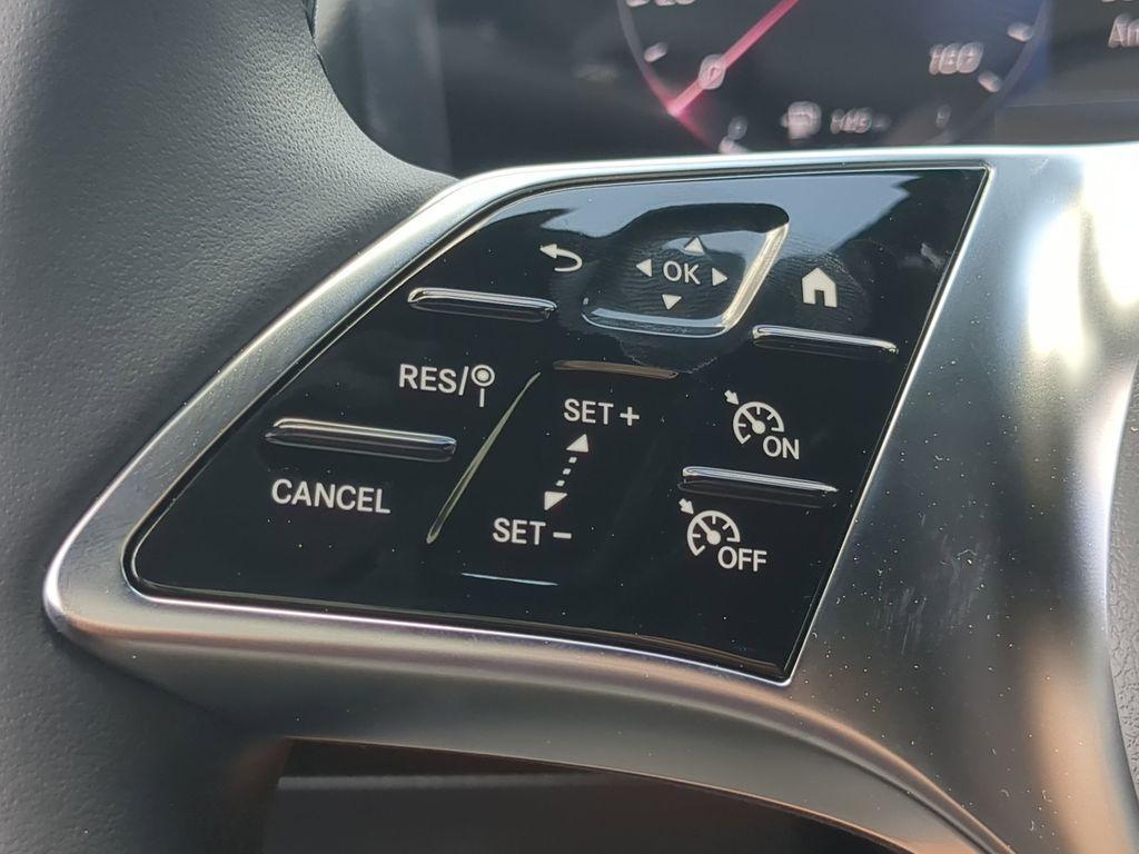 new 2025 Mercedes-Benz GLA 250 car