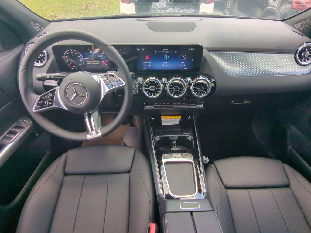 new 2025 Mercedes-Benz GLA 250 car