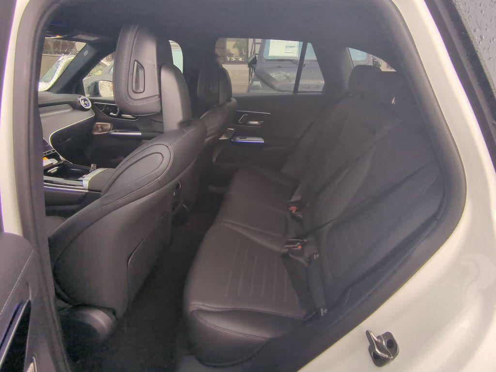 new 2025 Mercedes-Benz GLC 350e car