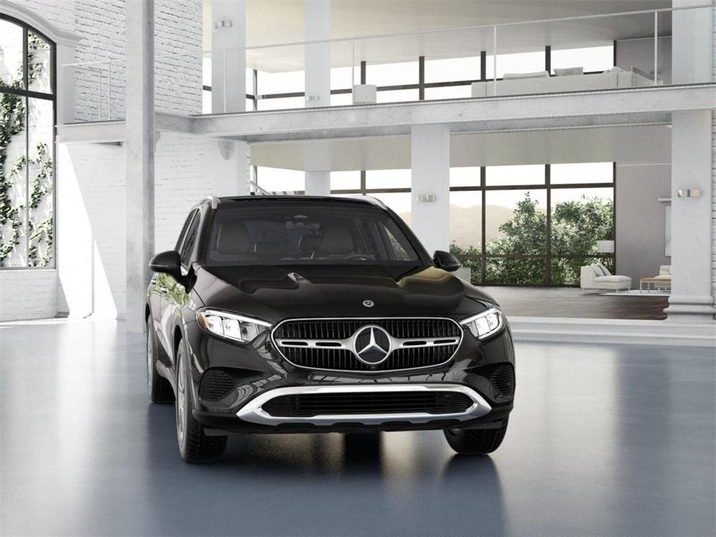 new 2025 Mercedes-Benz GLC 300 car