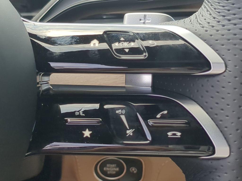 new 2025 Mercedes-Benz GLS 580 car