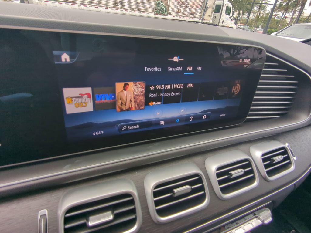 new 2025 Mercedes-Benz GLE 450e car