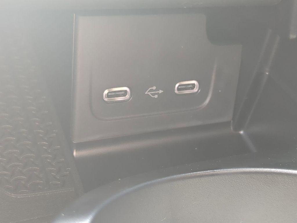new 2025 Mercedes-Benz C-Class car