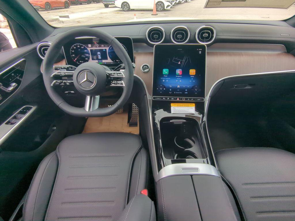 new 2025 Mercedes-Benz GLC 350e car