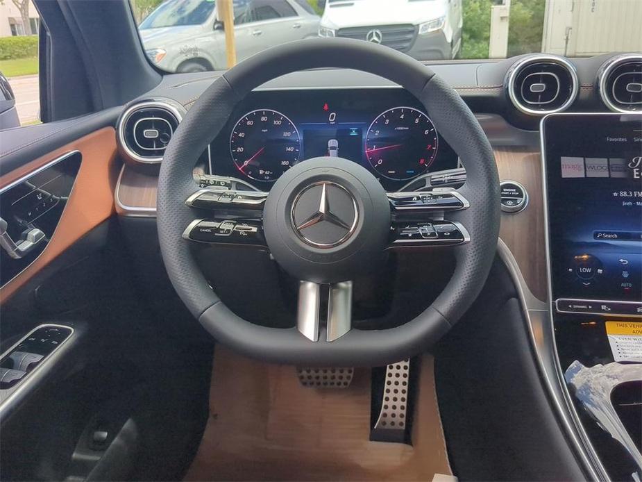 new 2025 Mercedes-Benz GLC 300 car