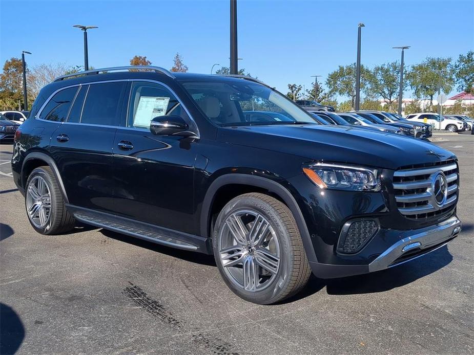 new 2025 Mercedes-Benz GLS 450 car