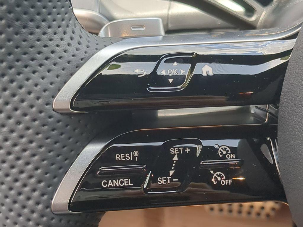 new 2025 Mercedes-Benz GLC 350e car