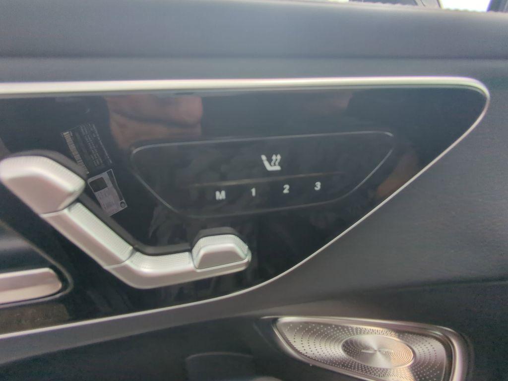 new 2025 Mercedes-Benz GLC 350e car