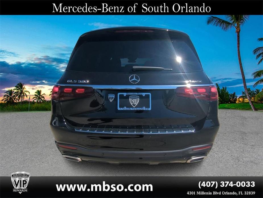 new 2025 Mercedes-Benz GLS 580 car