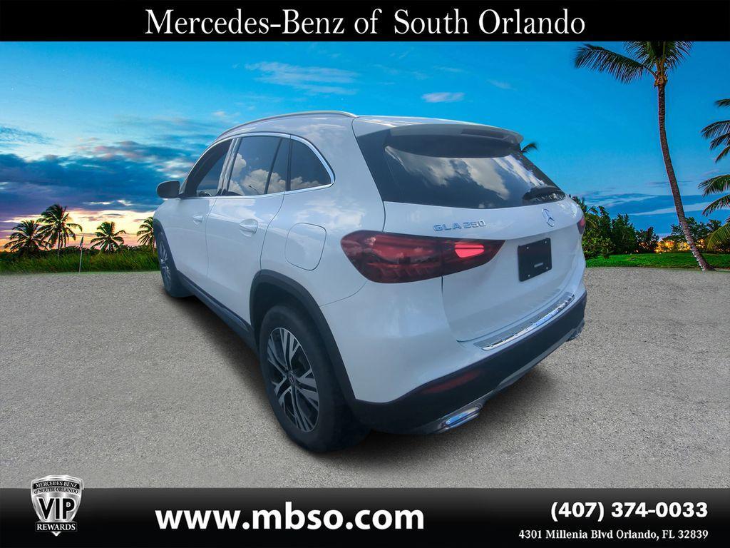 new 2026 Mercedes-Benz GLA 250 car