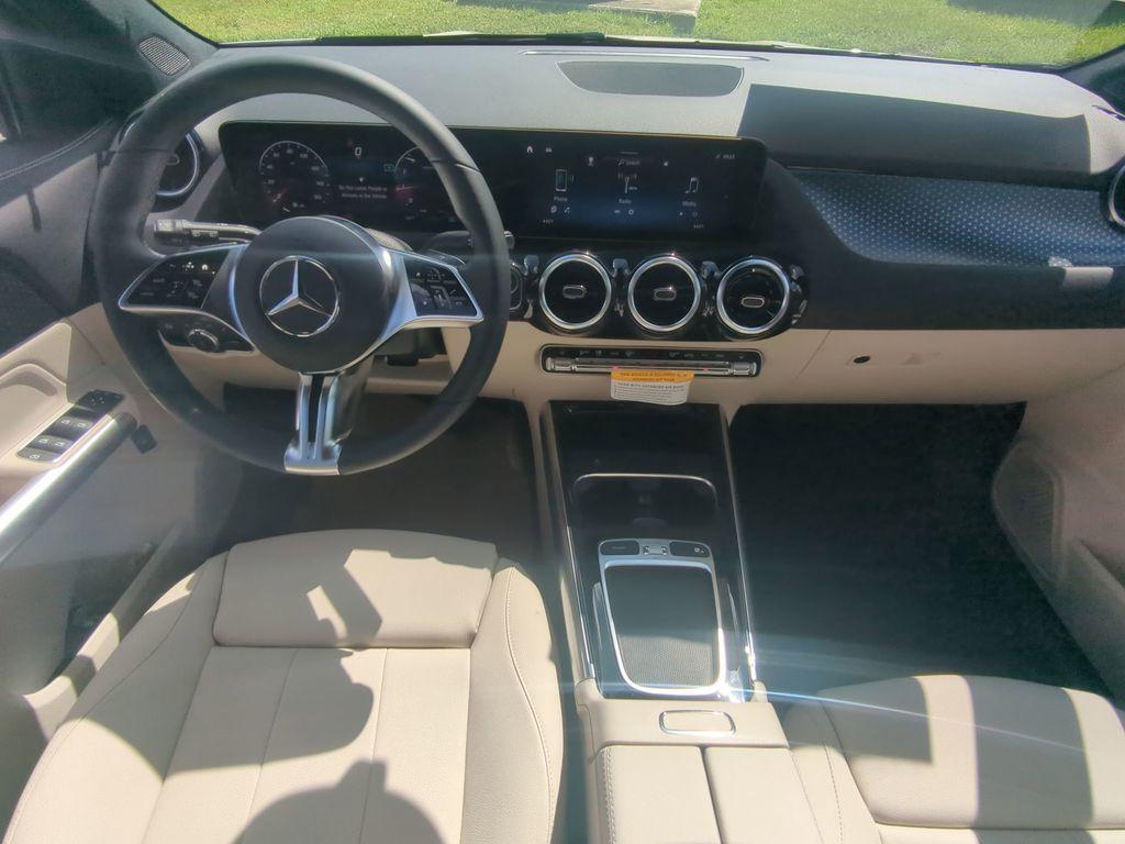 new 2026 Mercedes-Benz GLA 250 car