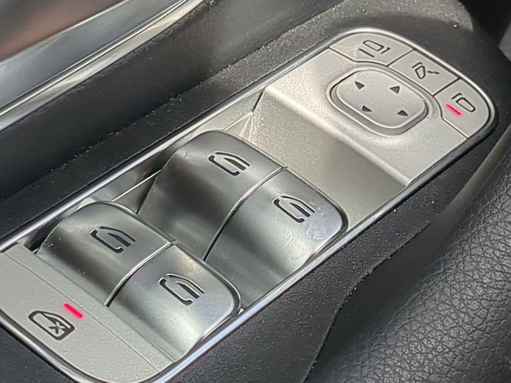 new 2025 Mercedes-Benz GLE 450e car