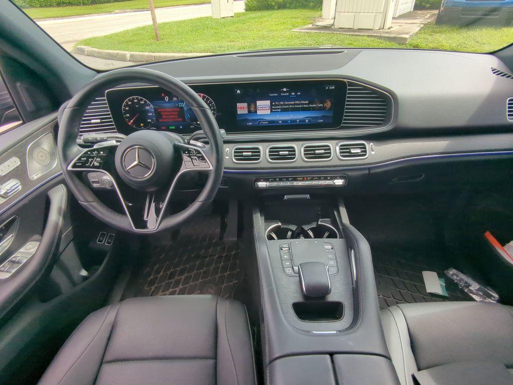 new 2025 Mercedes-Benz GLE 450e car