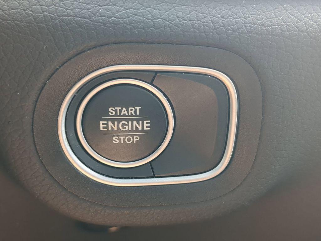 new 2025 Mercedes-Benz GLE 450e car