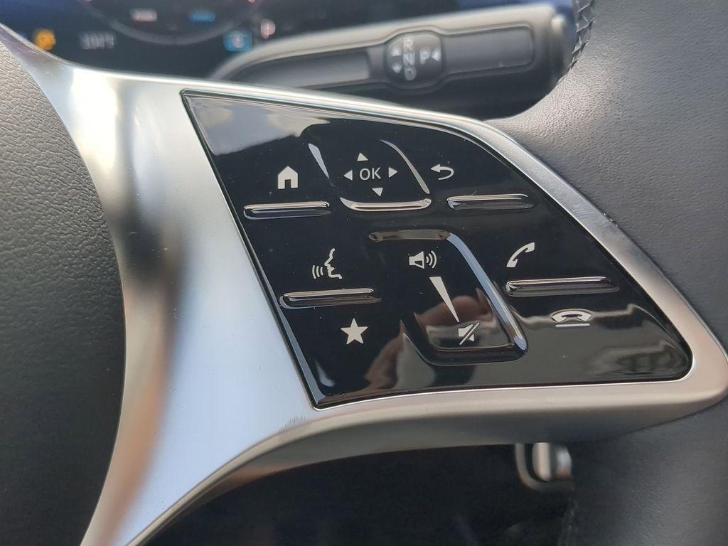 new 2025 Mercedes-Benz GLA 250 car
