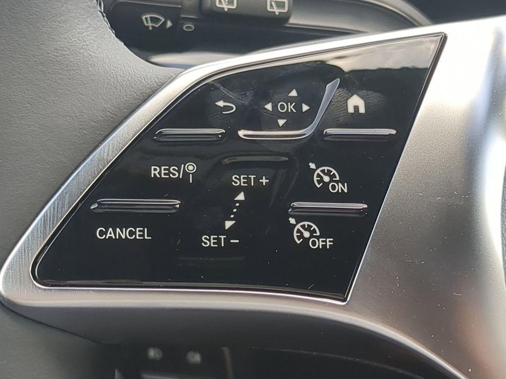 new 2025 Mercedes-Benz GLA 250 car