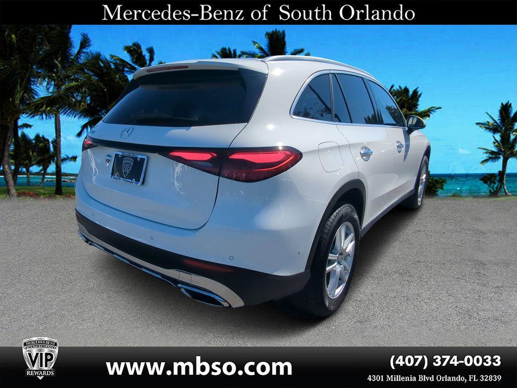 new 2025 Mercedes-Benz GLC 300 car