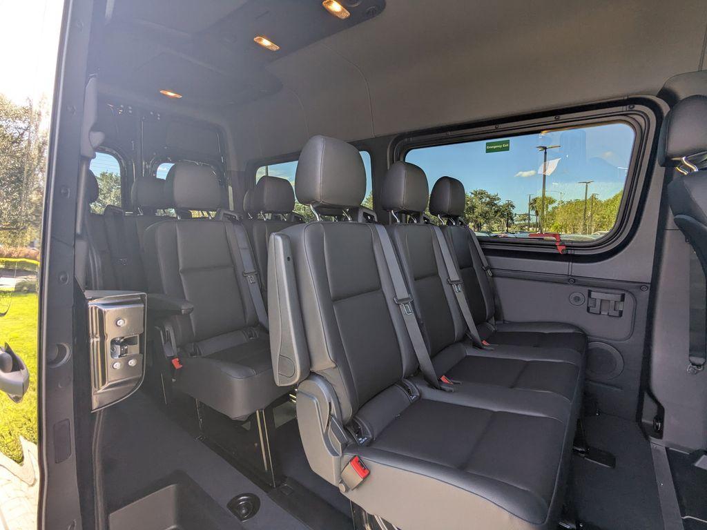 new 2025 Mercedes-Benz Sprinter 2500 car