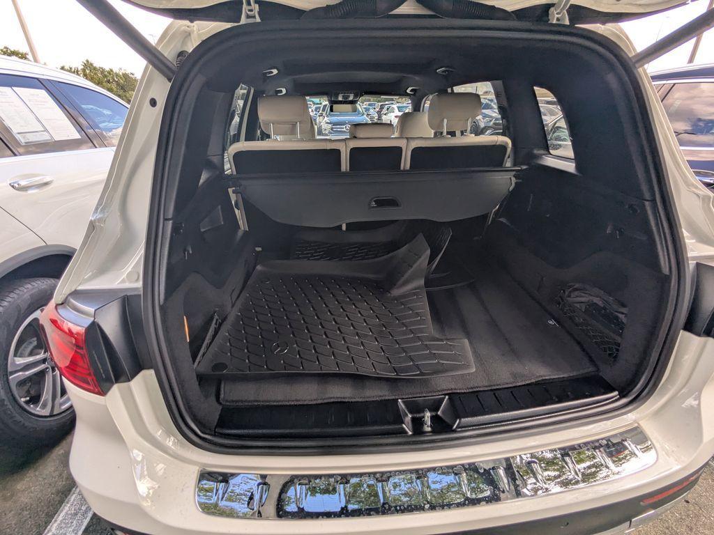 used 2024 Mercedes-Benz GLB 250 car, priced at $38,999