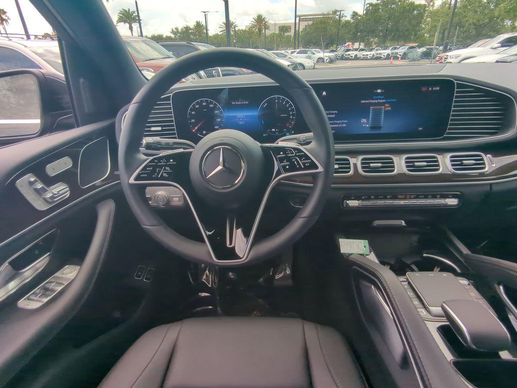 new 2025 Mercedes-Benz GLE 450e car