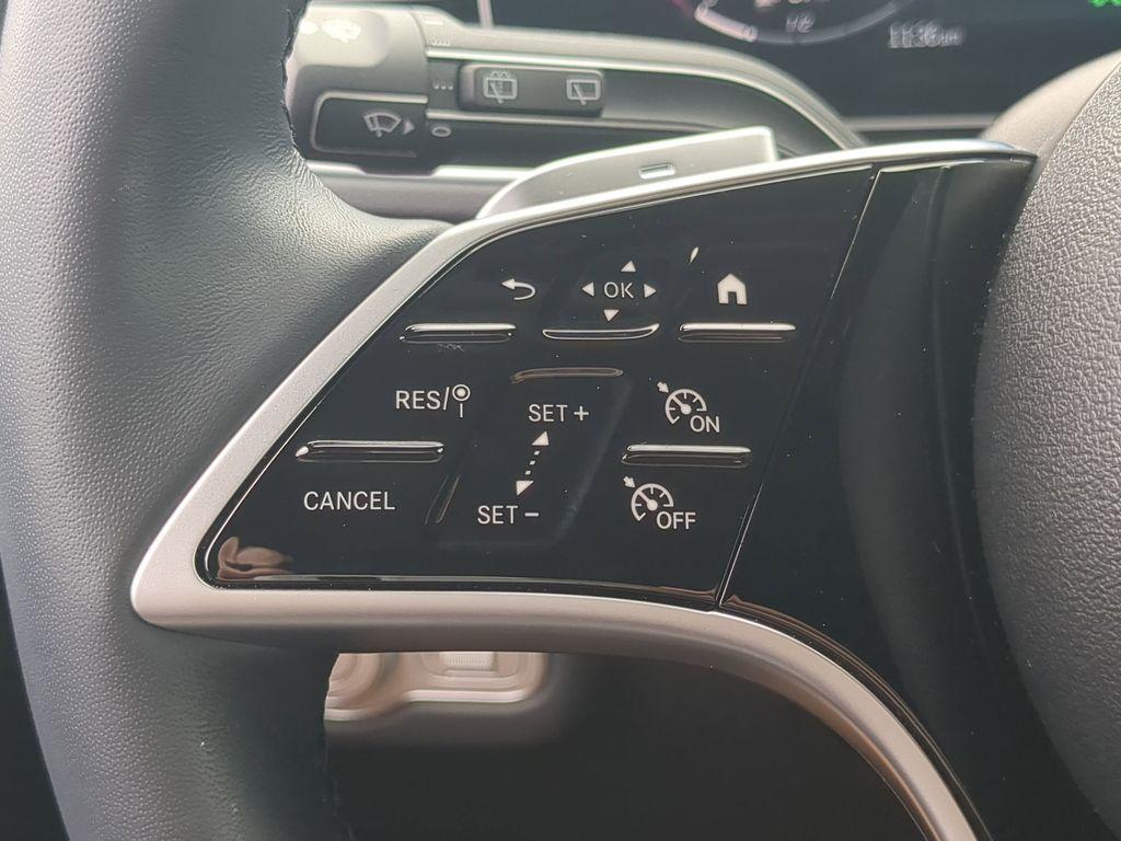 new 2025 Mercedes-Benz GLE 450e car