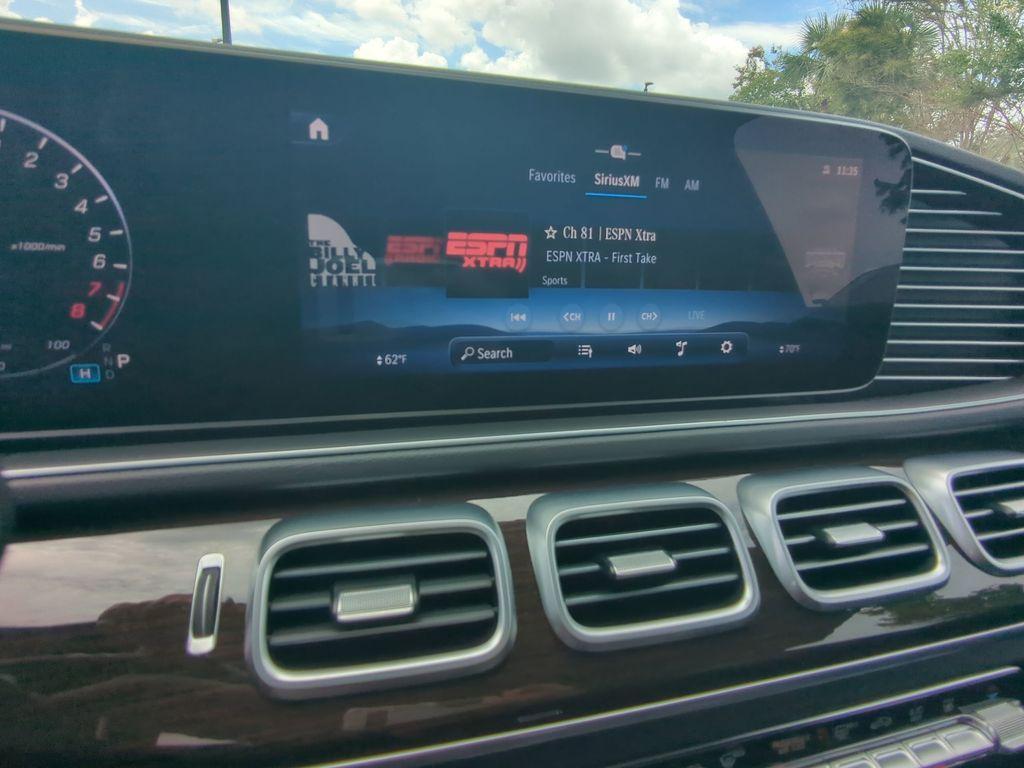 new 2025 Mercedes-Benz GLE 450e car