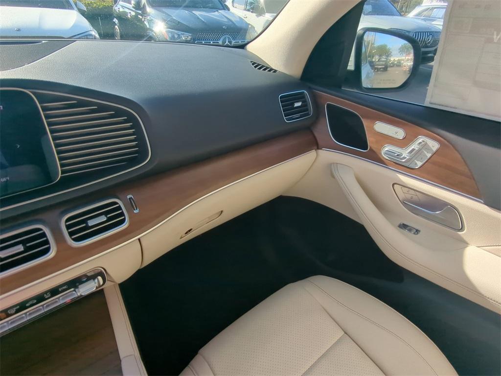 used 2024 Mercedes-Benz GLE 350 car, priced at $60,999