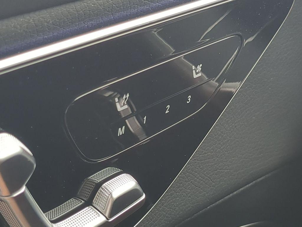 new 2025 Mercedes-Benz GLC 350e car