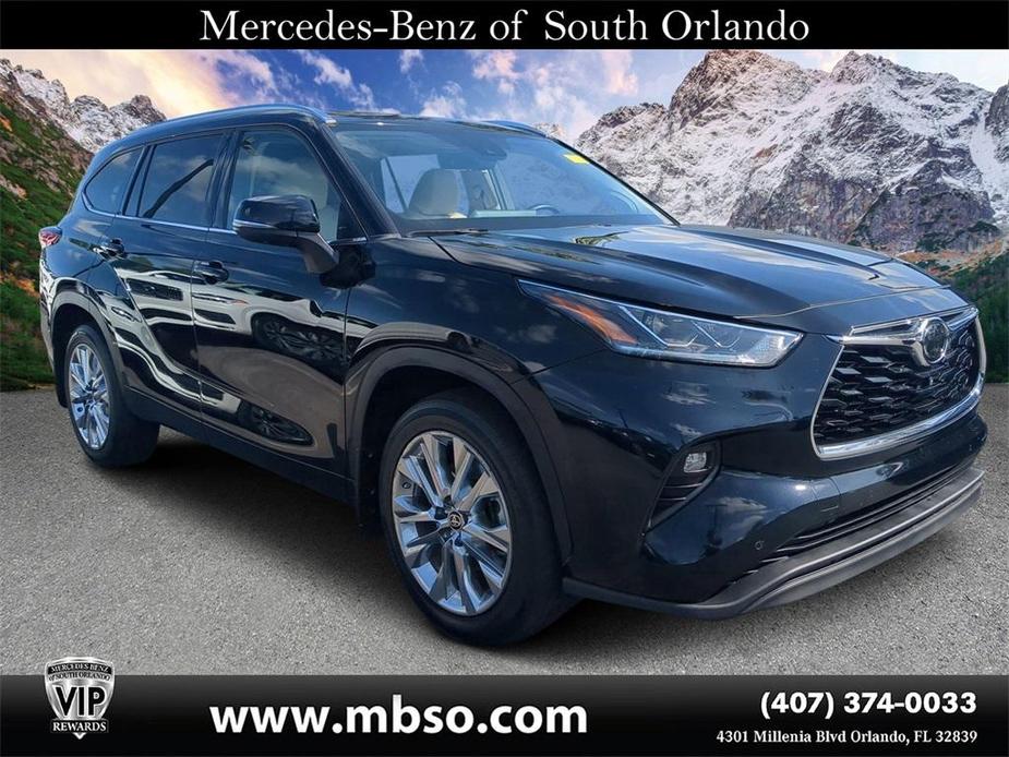 used 2020 Toyota Highlander car, priced at $29,124