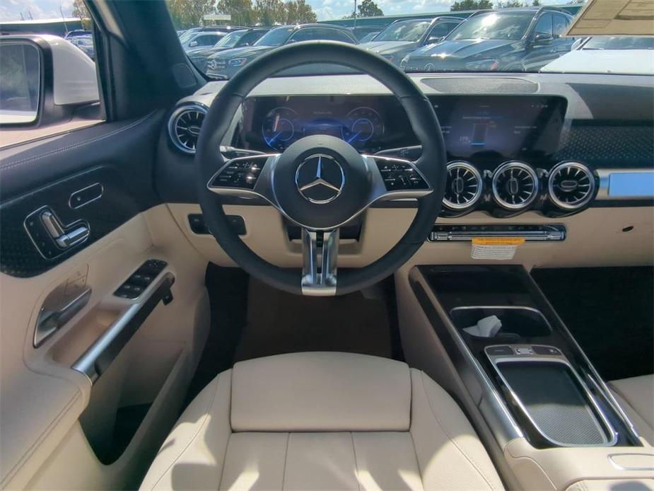 new 2024 Mercedes-Benz EQB 300 car, priced at $61,040