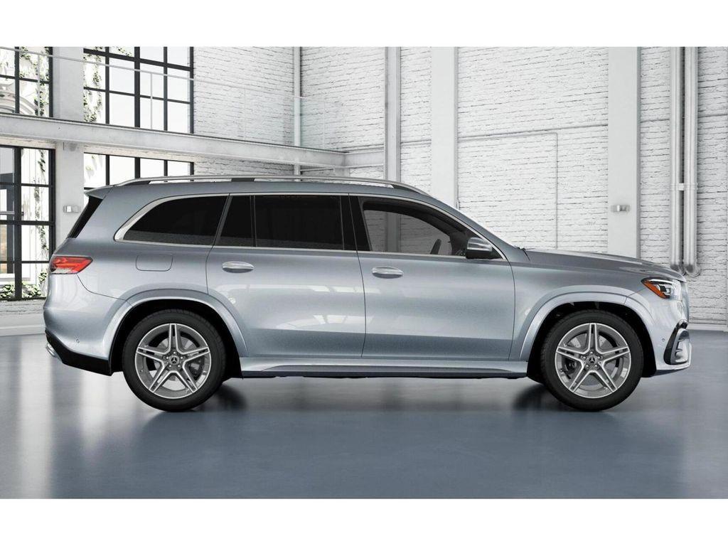 new 2025 Mercedes-Benz GLS 450 car