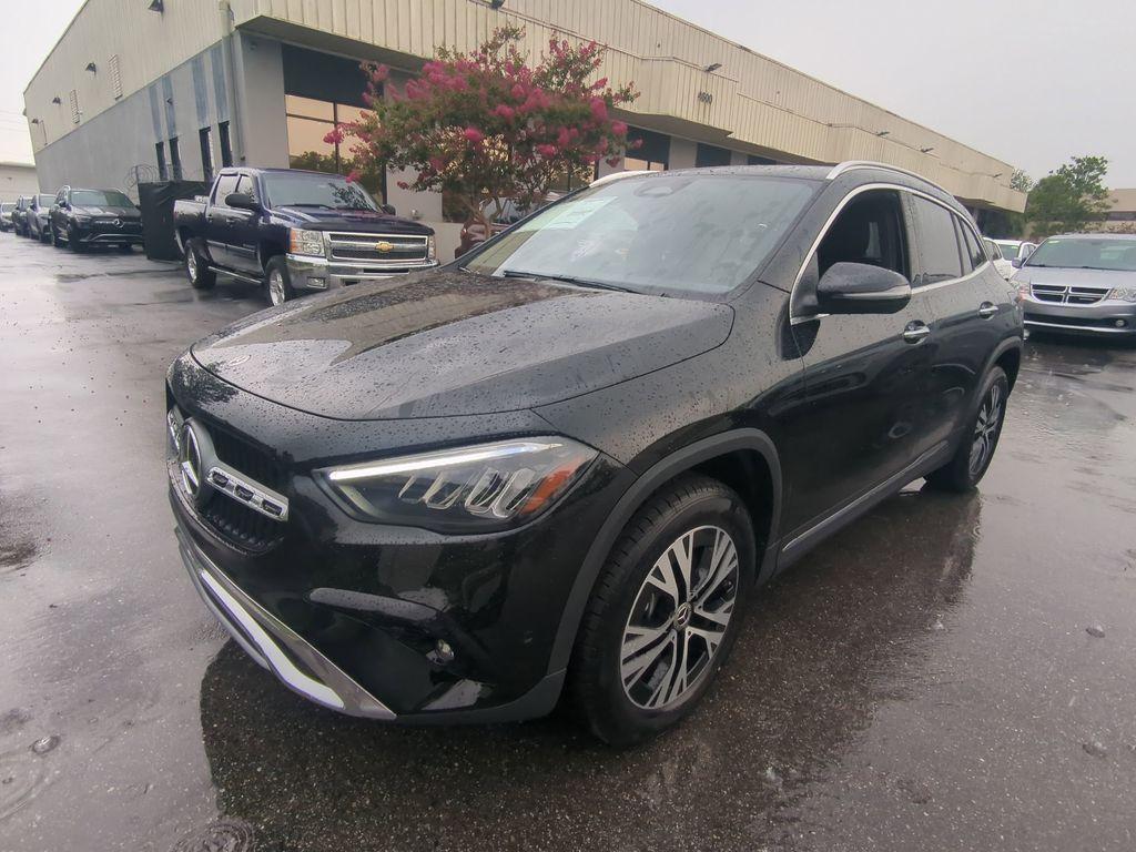 new 2025 Mercedes-Benz GLA 250 car