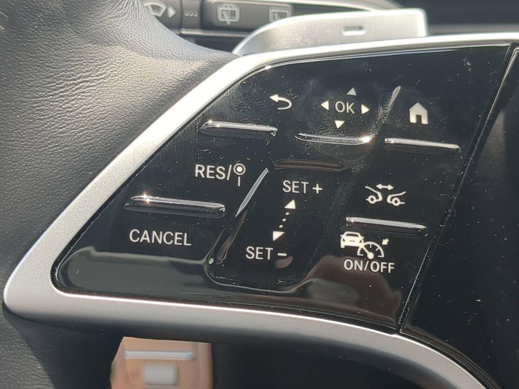 new 2025 Mercedes-Benz GLE 450e car