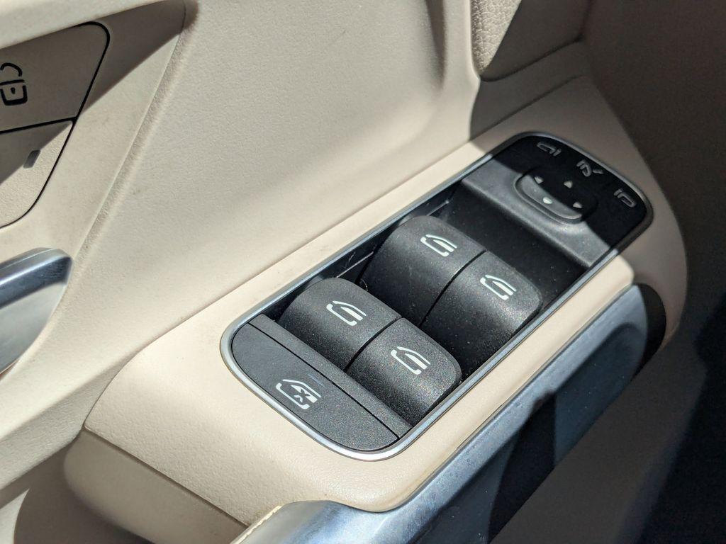 used 2023 Mercedes-Benz GLB 250 car, priced at $34,997