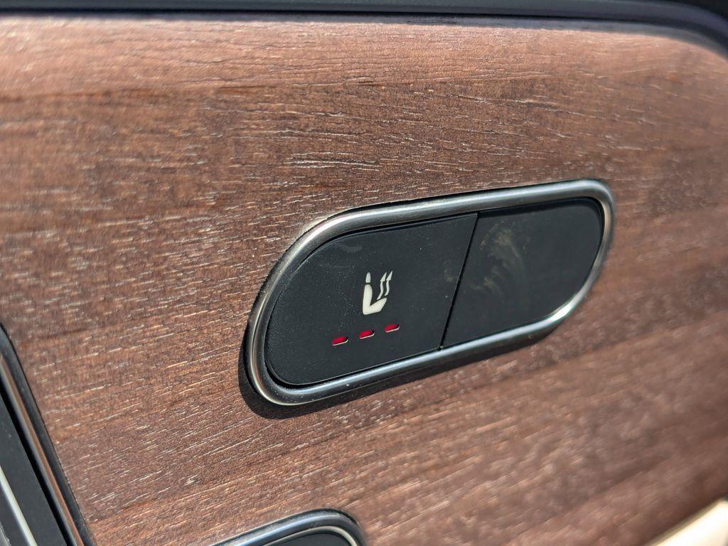 used 2023 Mercedes-Benz GLB 250 car, priced at $34,997