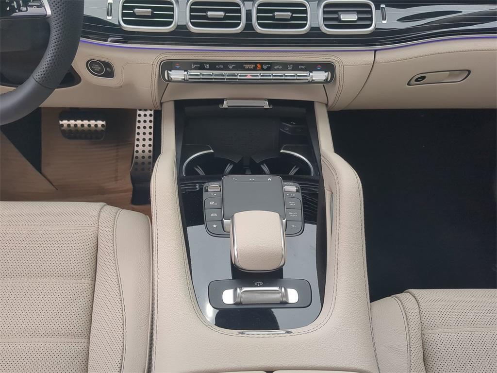 new 2024 Mercedes-Benz GLS 580 car, priced at $117,915