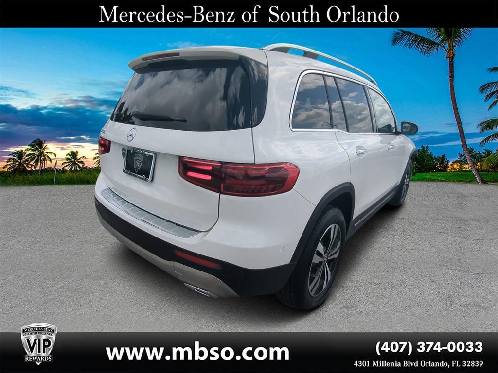 new 2025 Mercedes-Benz GLB 250 car