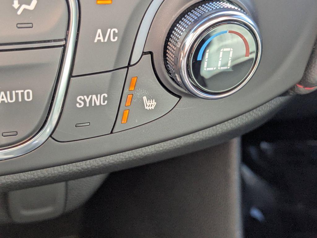 used 2023 Chevrolet Traverse car, priced at $35,223