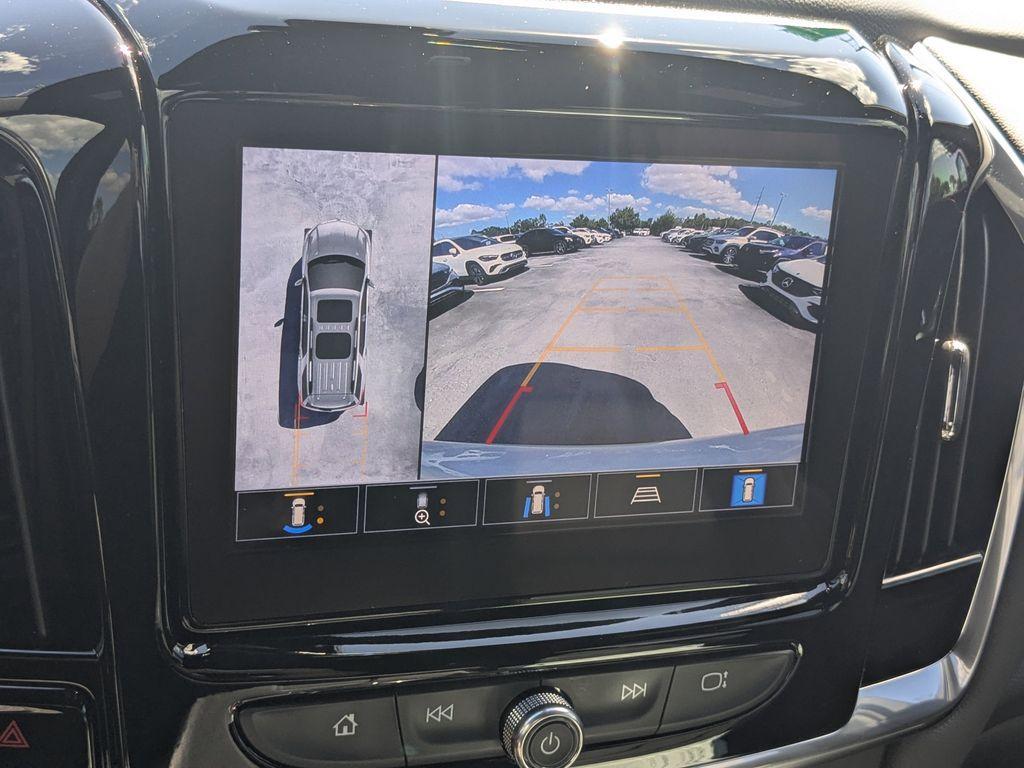 used 2023 Chevrolet Traverse car, priced at $35,223
