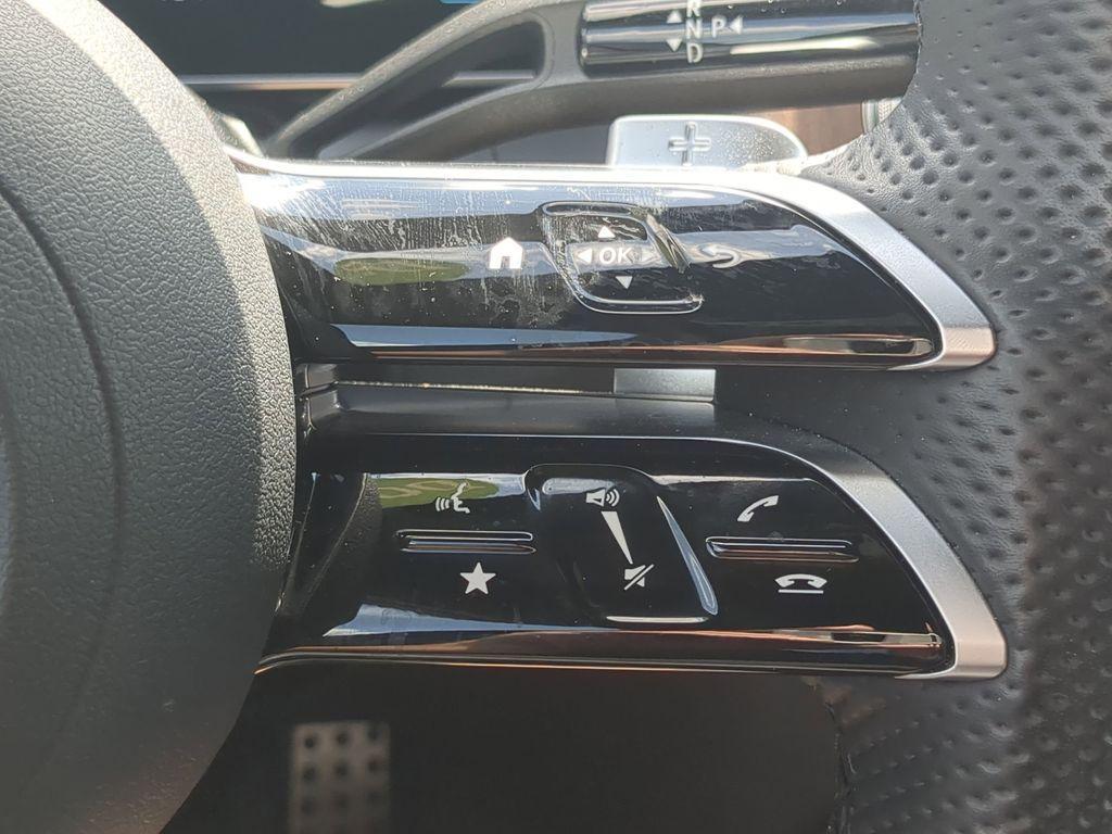 new 2025 Mercedes-Benz GLC 350e car