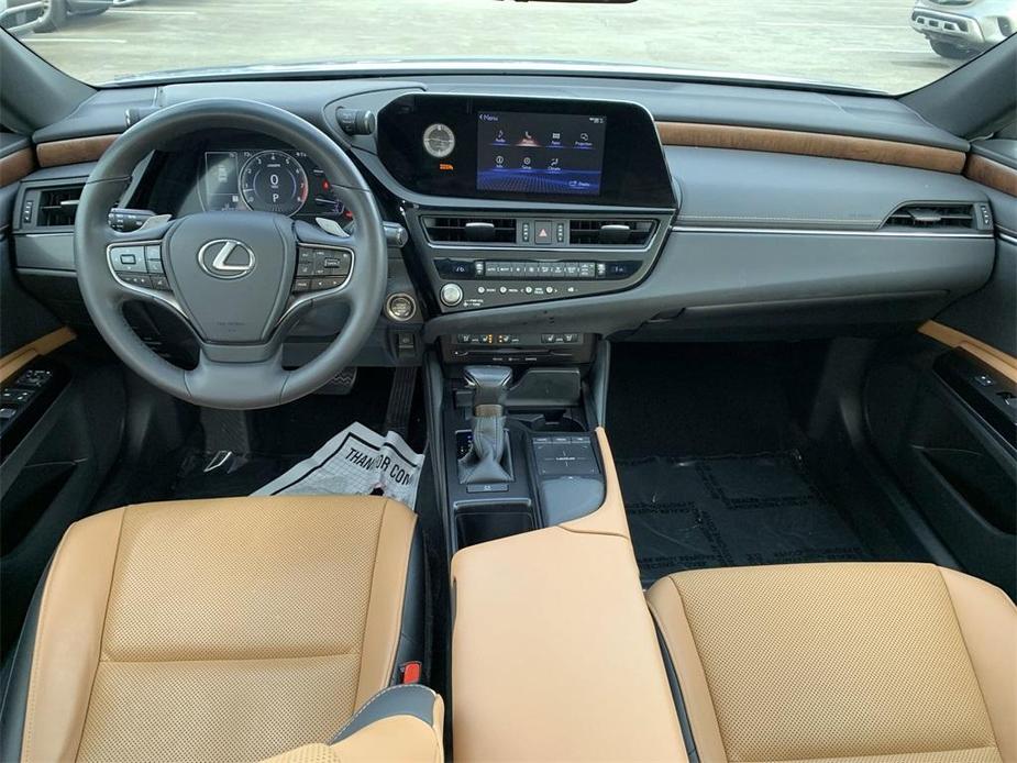 used 2022 Lexus ES 350 car, priced at $34,999