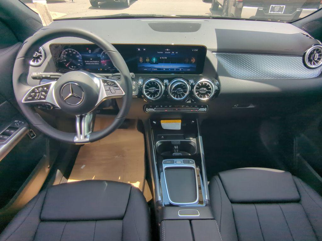 new 2025 Mercedes-Benz GLA 250 car