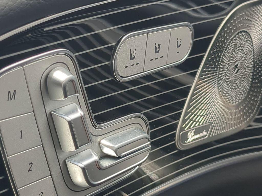 new 2025 Mercedes-Benz GLS 450 car