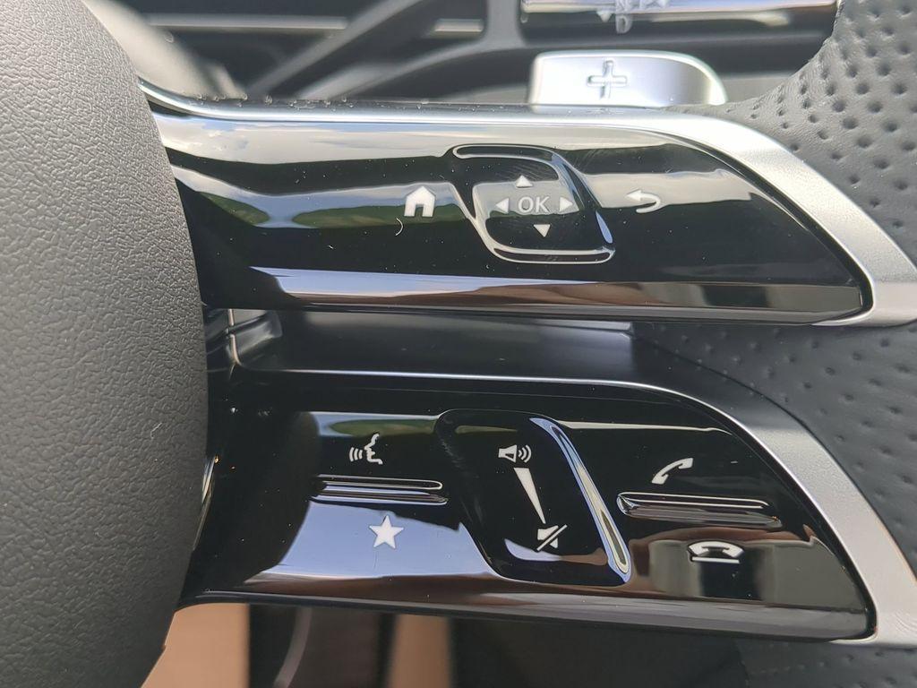 new 2025 Mercedes-Benz GLC 350e car